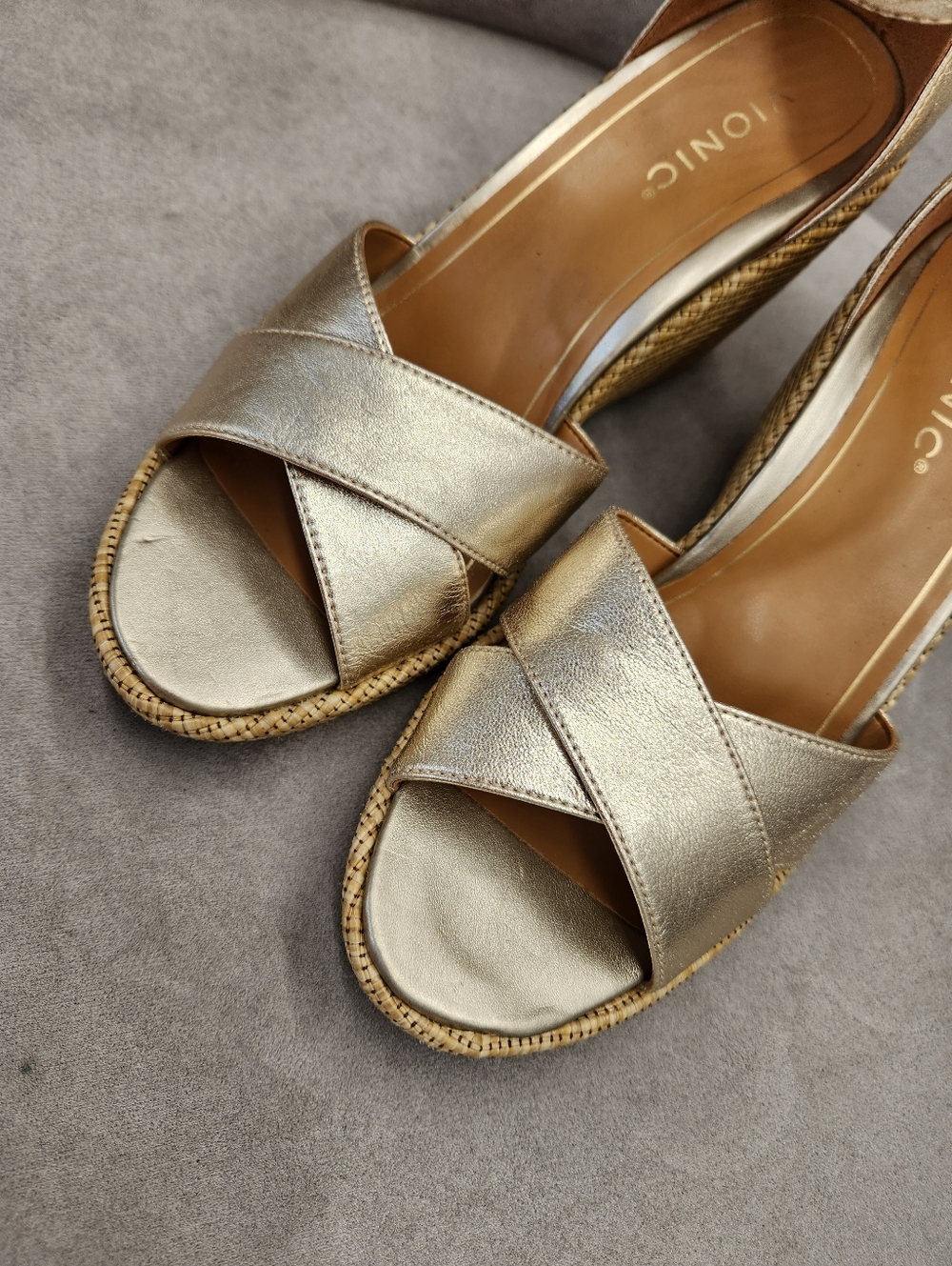 Vionic Wedge Sandals 10 Gold Leather Marina Arch Support Platform Boho New $140 - Picture 5 of 14
